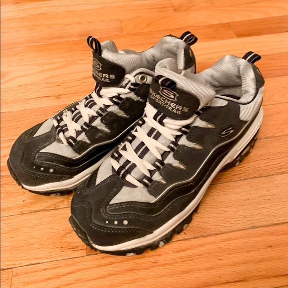 women's skechers size 7.5